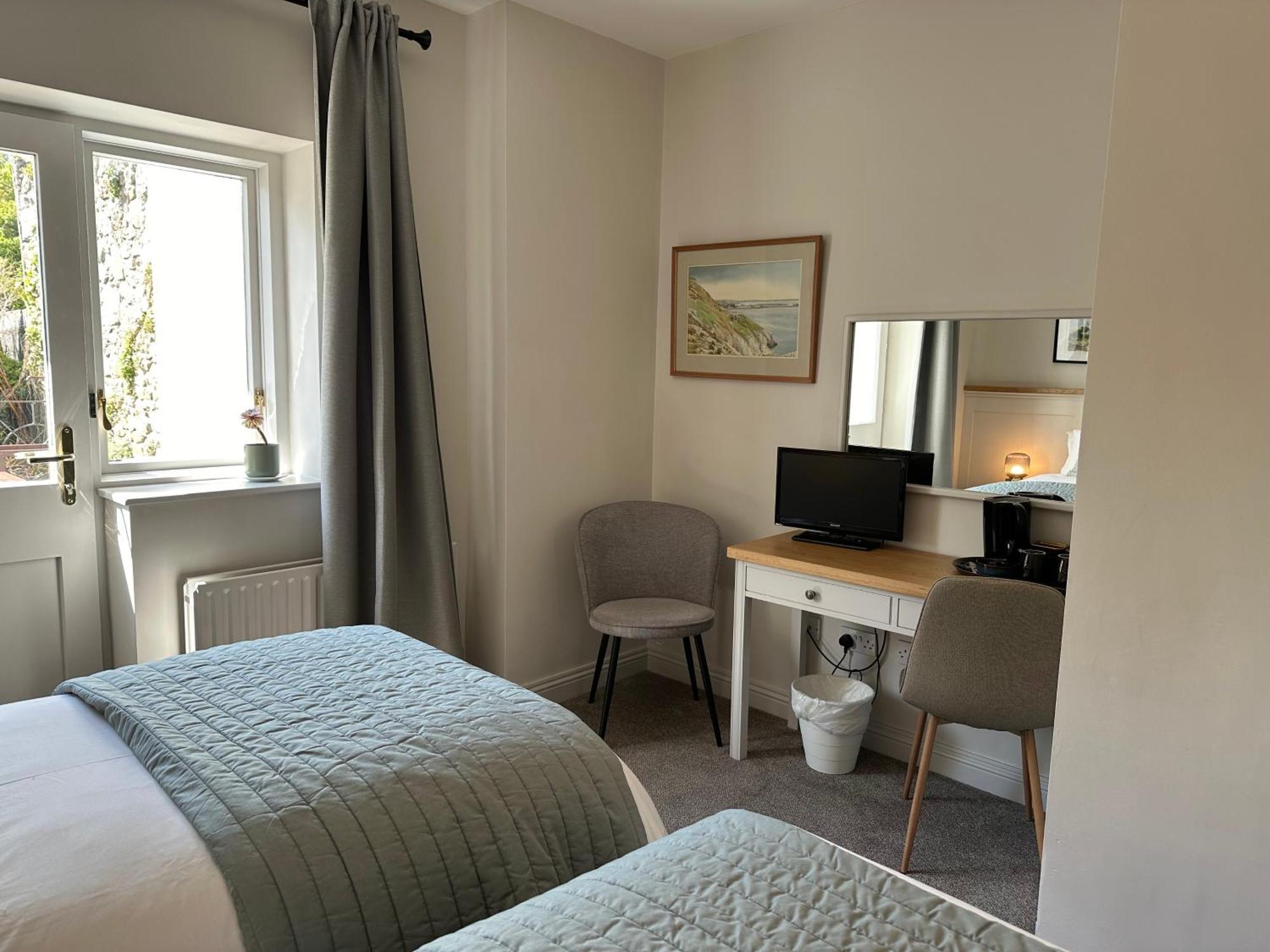 Eldon'S Bed & Breakfast Раундстоун Екстериор снимка
