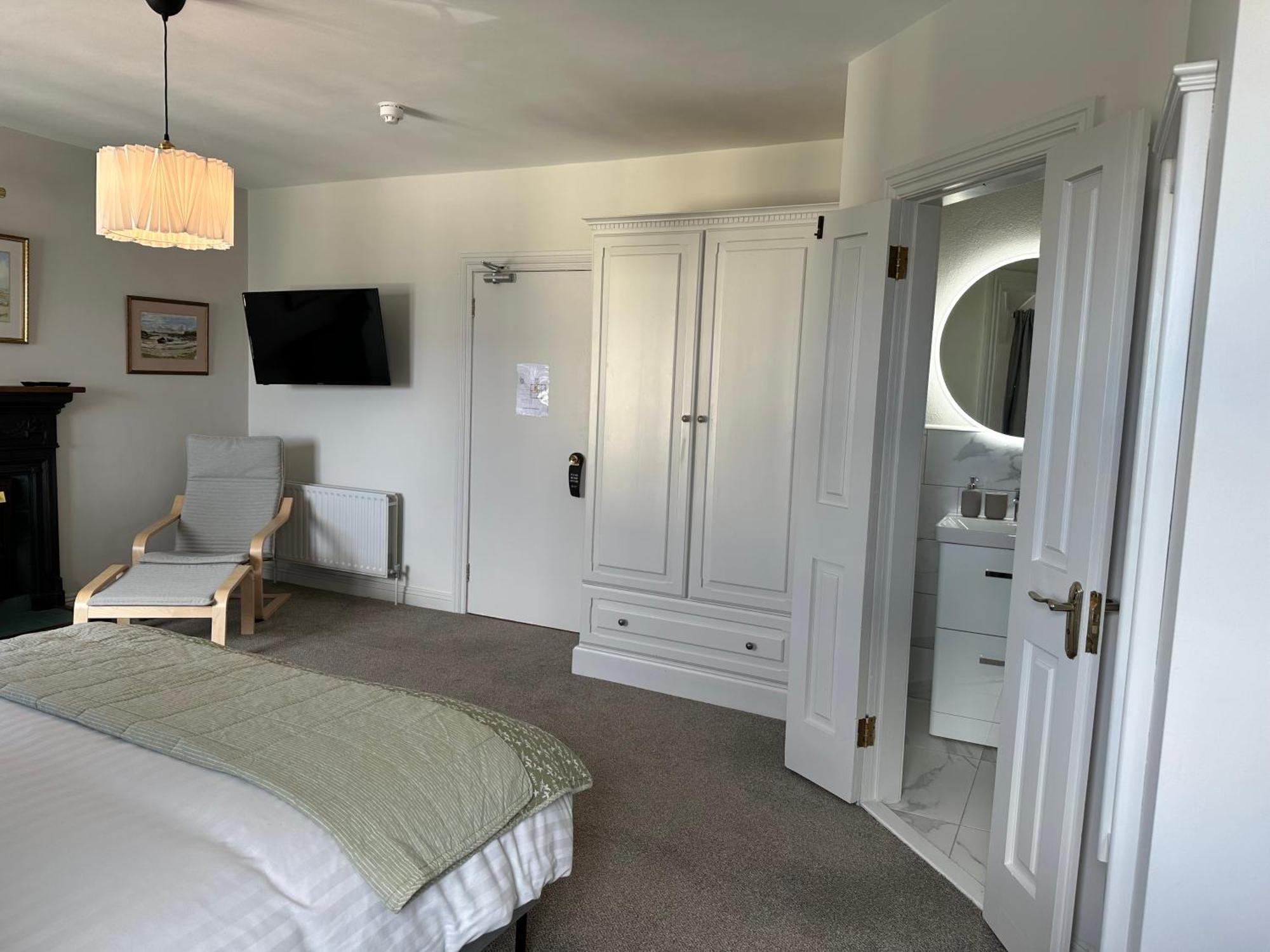 Eldon'S Bed & Breakfast Раундстоун Екстериор снимка